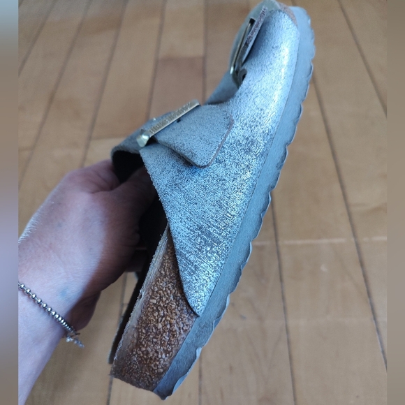 Birkenstock Arizona Silver Leather With Gold Buckle And Grey Sole - Picture 8 of 11